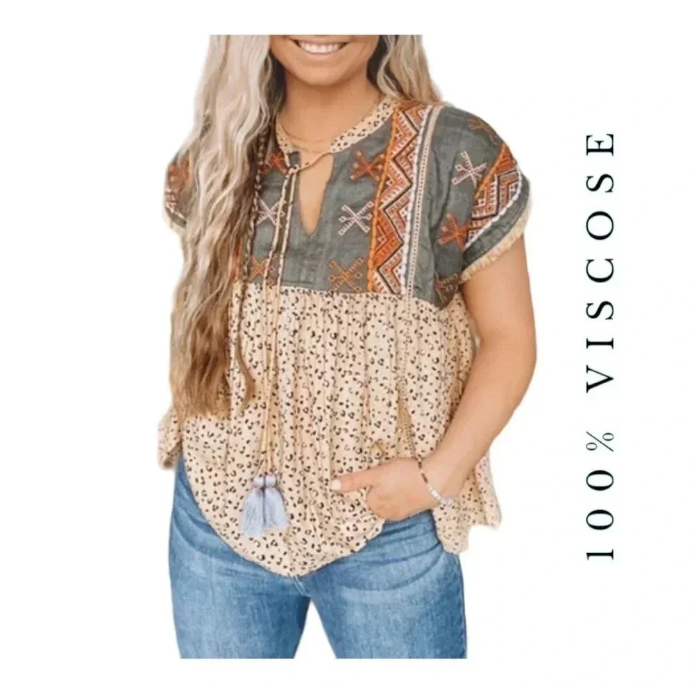 0375W. UNBRANDED SHORT SLEEVE EMBROIDERED TOP SIZE‎ SMALL LEOPARD PRINT PATTERN
